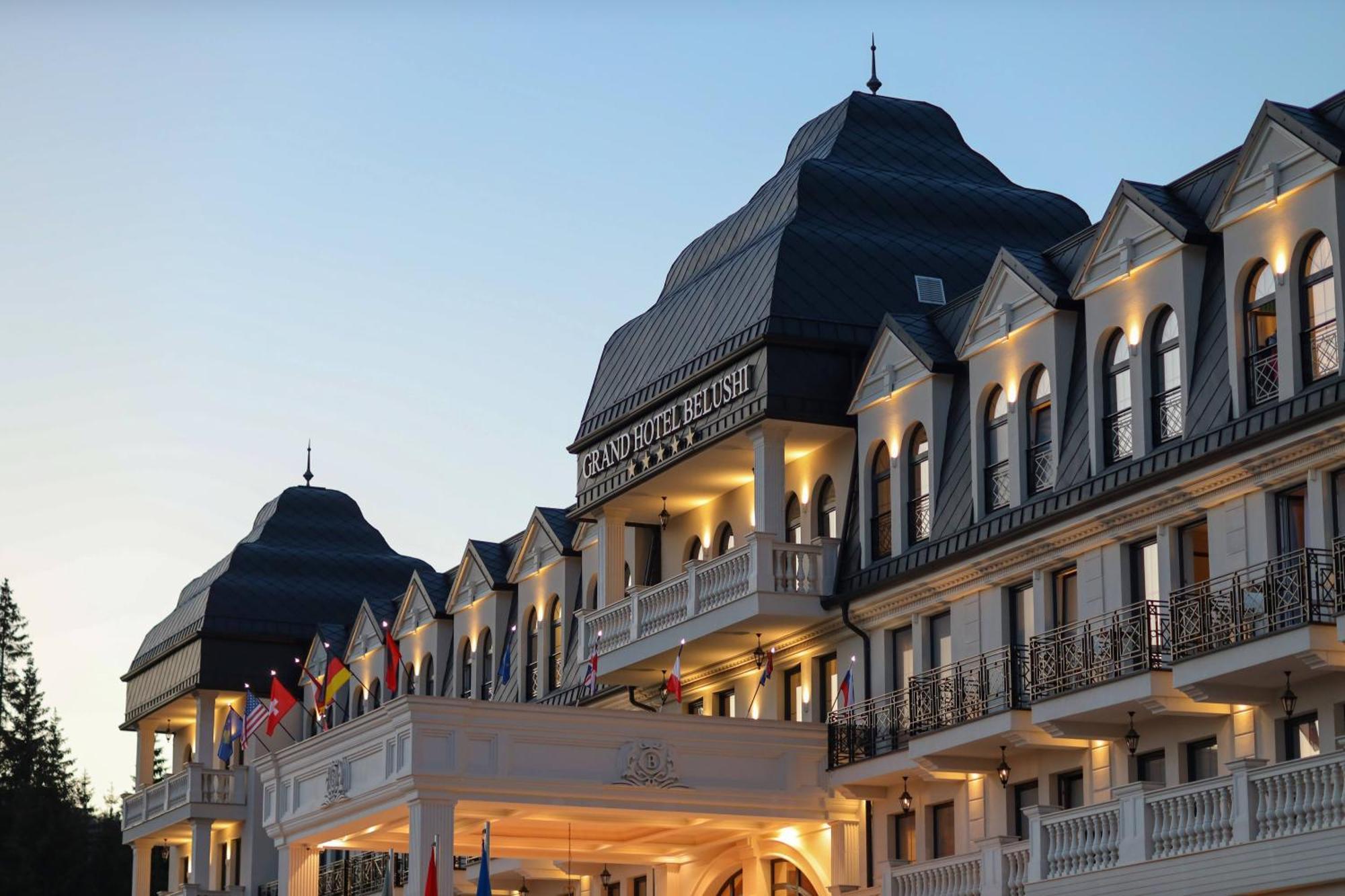 Grand Hotel Belushi Boge Ngoại thất bức ảnh