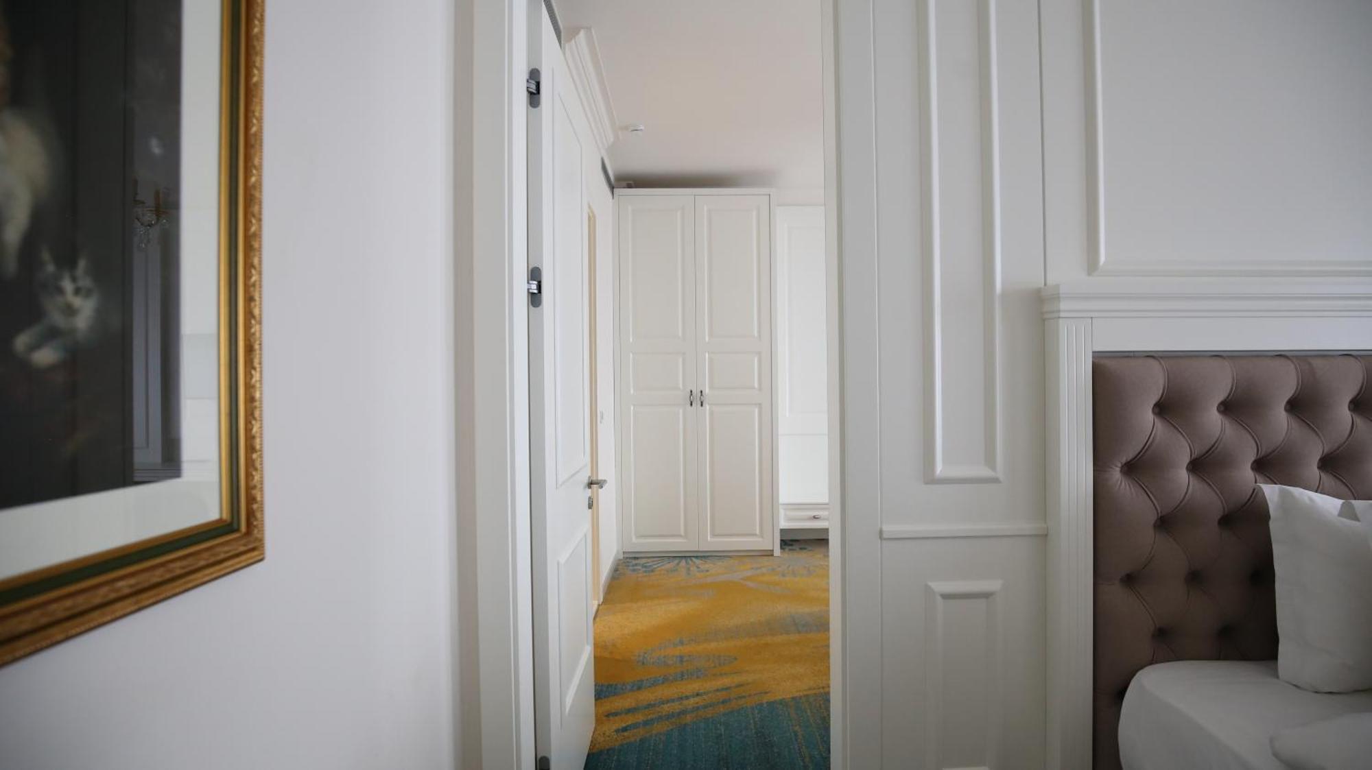 Grand Hotel Belushi Boge Ngoại thất bức ảnh