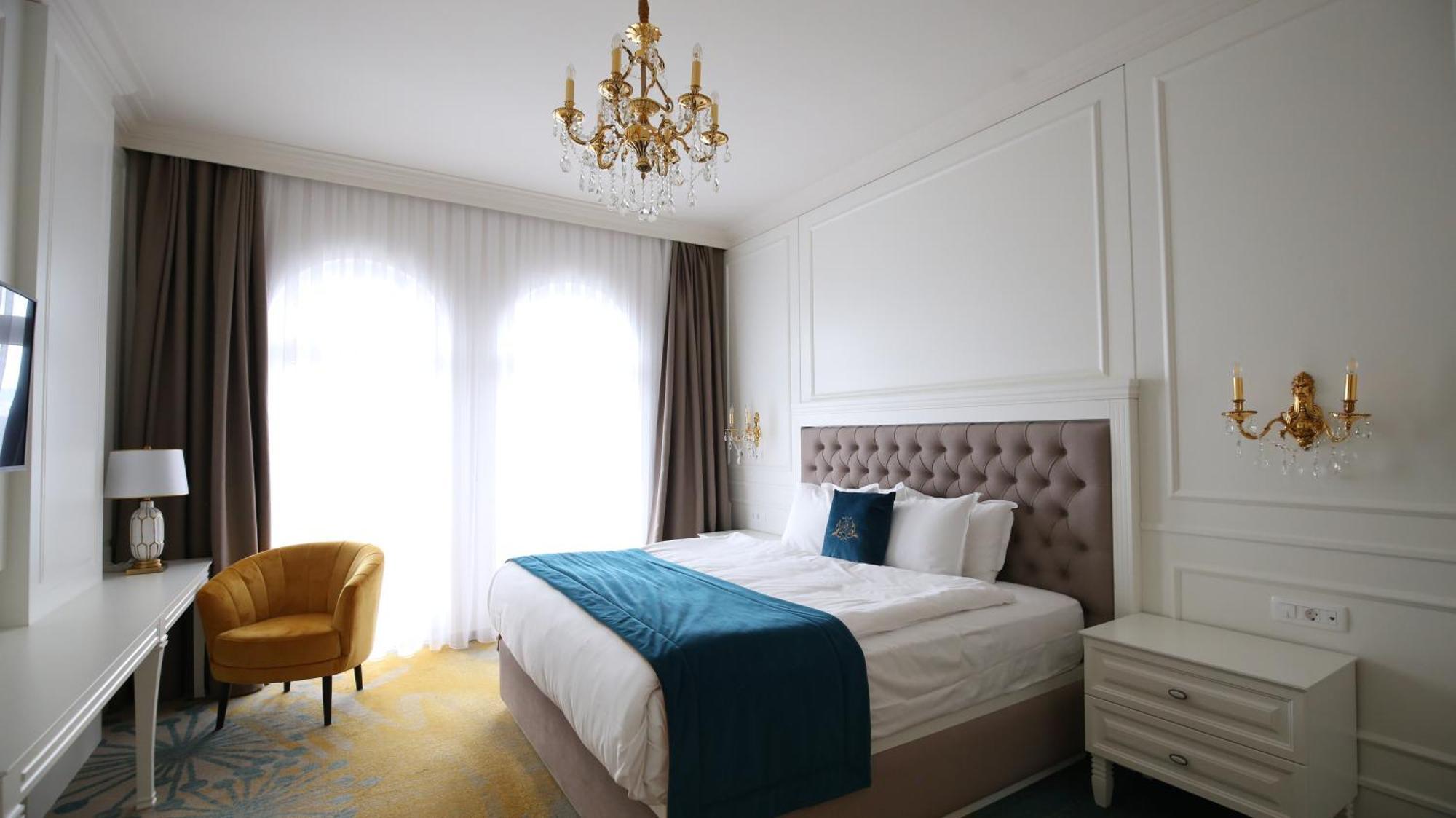 Grand Hotel Belushi Boge Ngoại thất bức ảnh