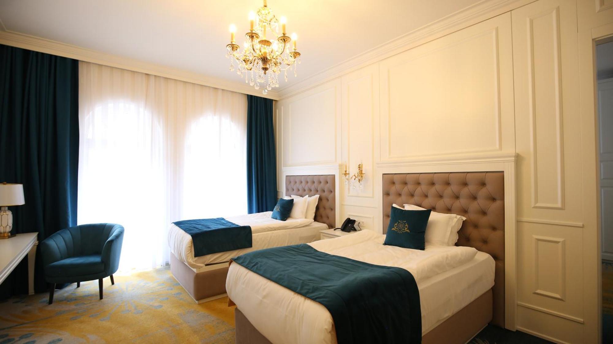 Grand Hotel Belushi Boge Ngoại thất bức ảnh