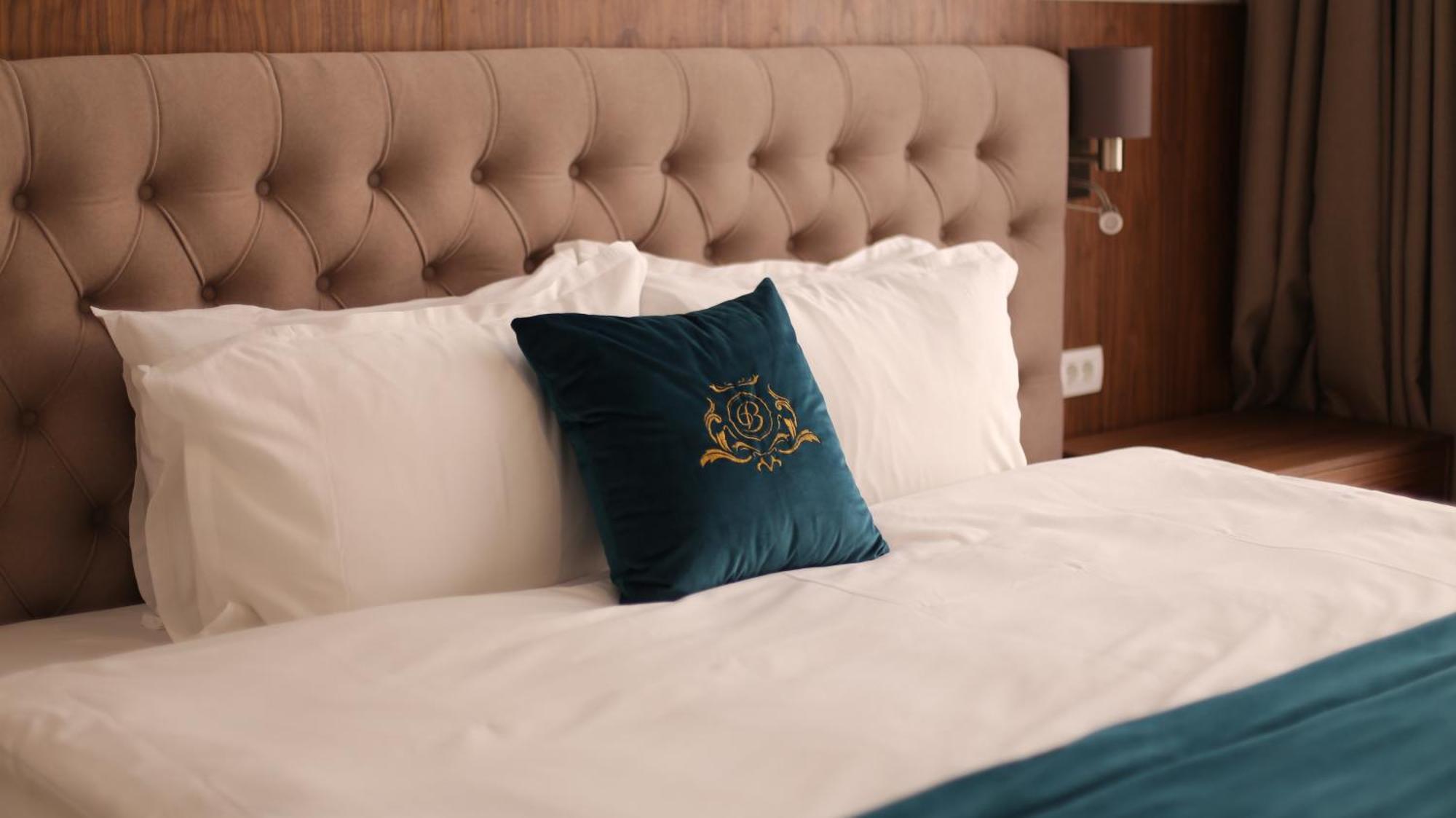 Grand Hotel Belushi Boge Ngoại thất bức ảnh