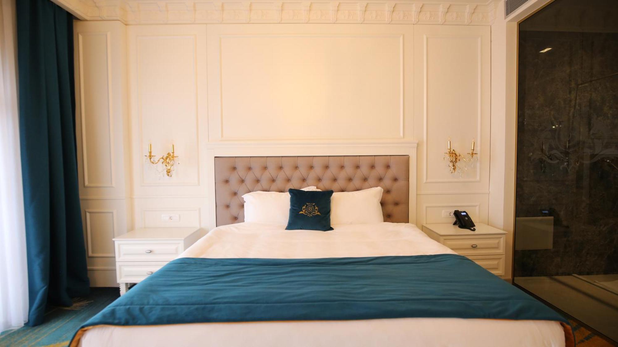 Grand Hotel Belushi Boge Ngoại thất bức ảnh