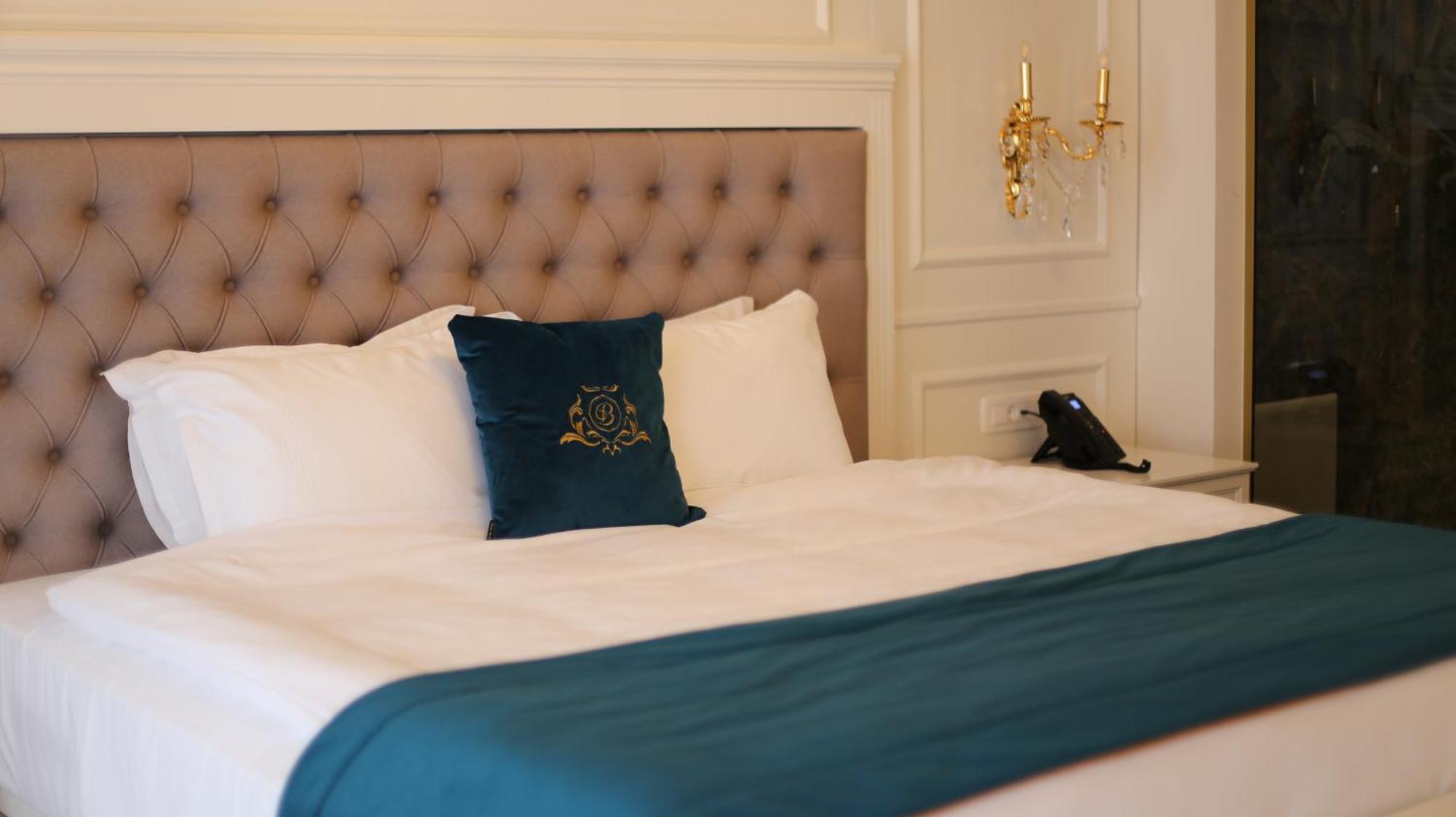 Grand Hotel Belushi Boge Ngoại thất bức ảnh