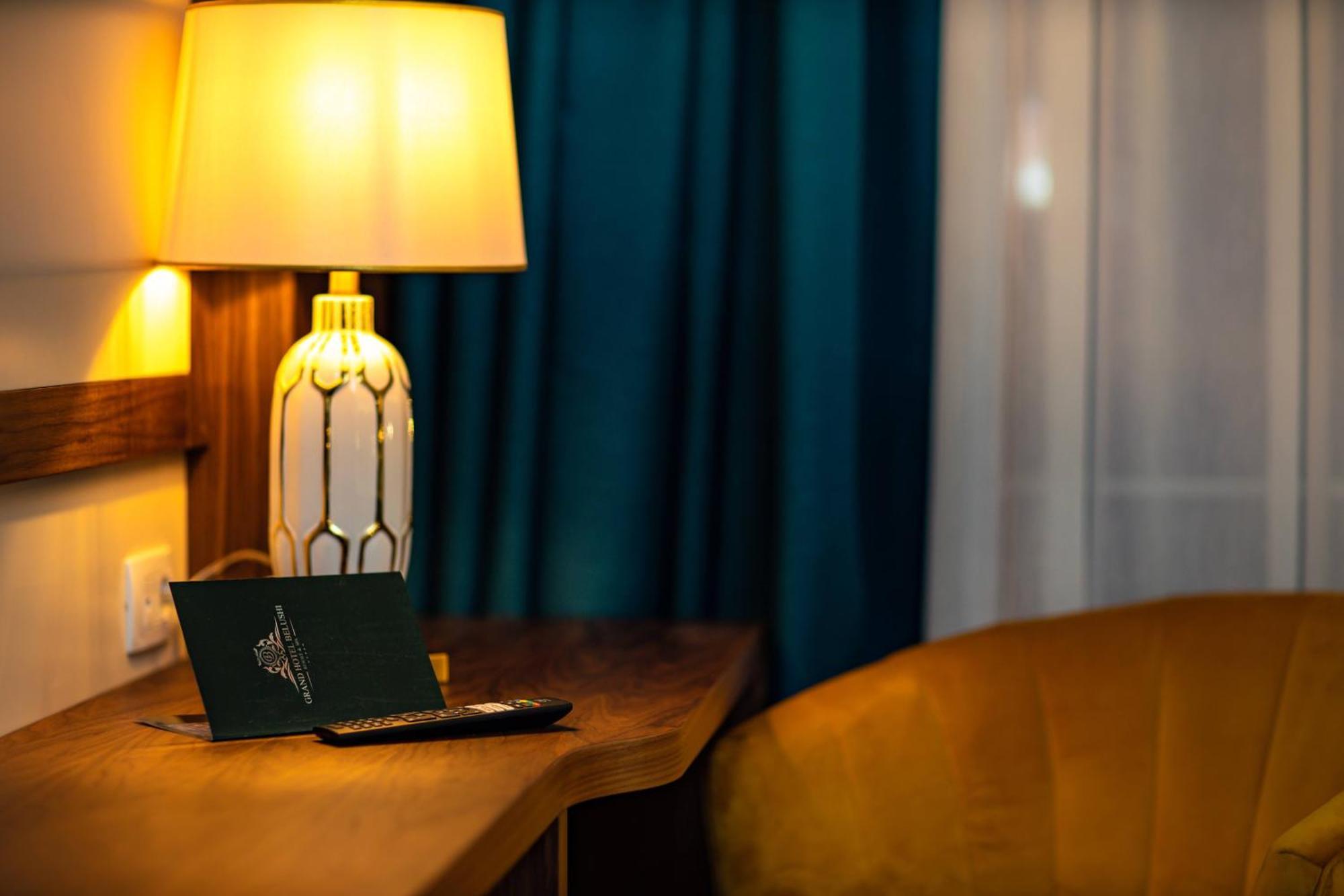 Grand Hotel Belushi Boge Ngoại thất bức ảnh