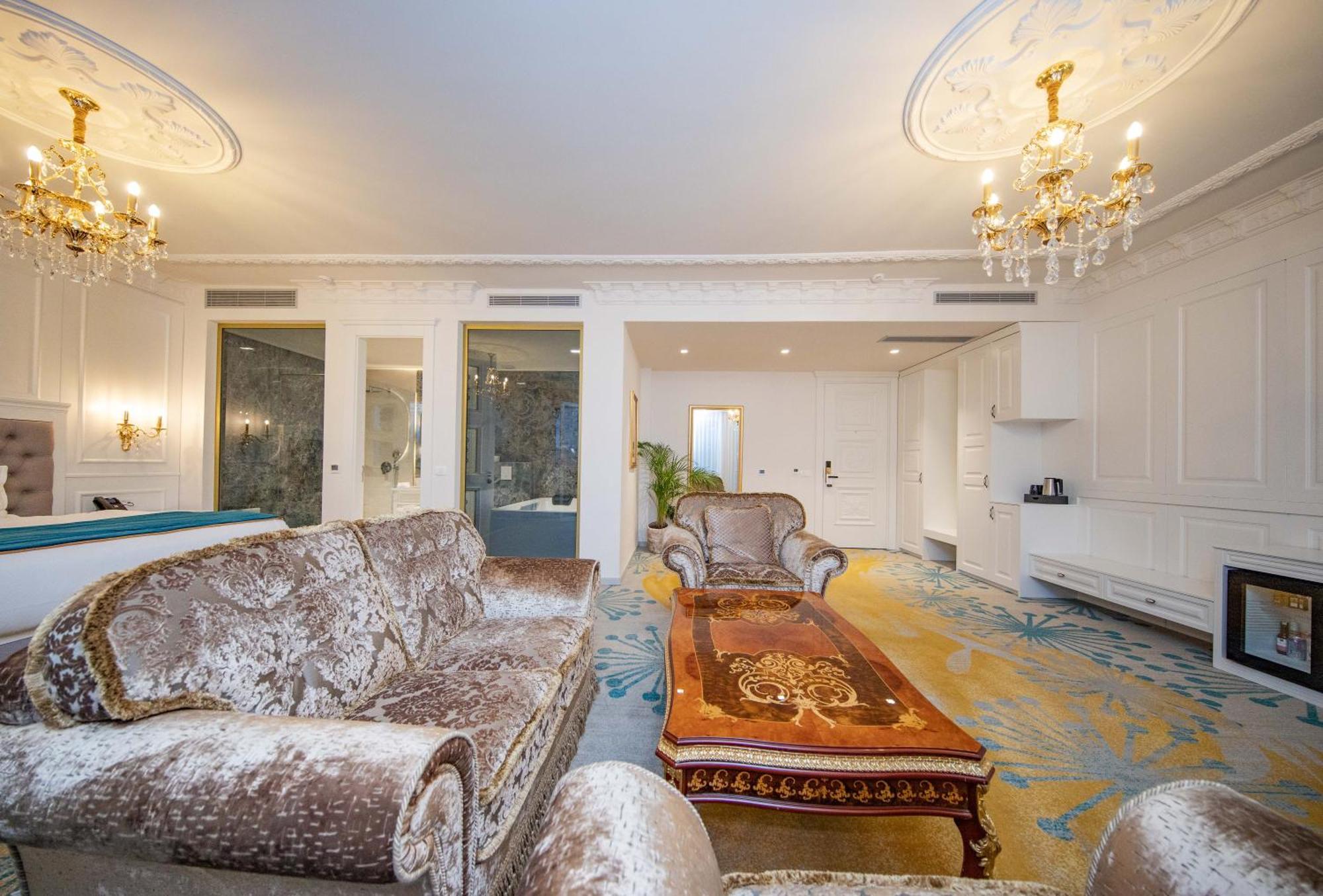 Grand Hotel Belushi Boge Ngoại thất bức ảnh