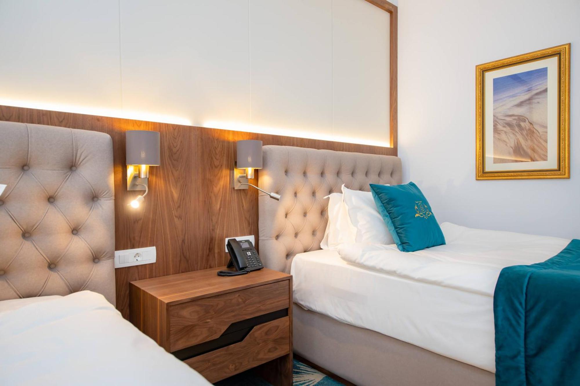 Grand Hotel Belushi Boge Ngoại thất bức ảnh