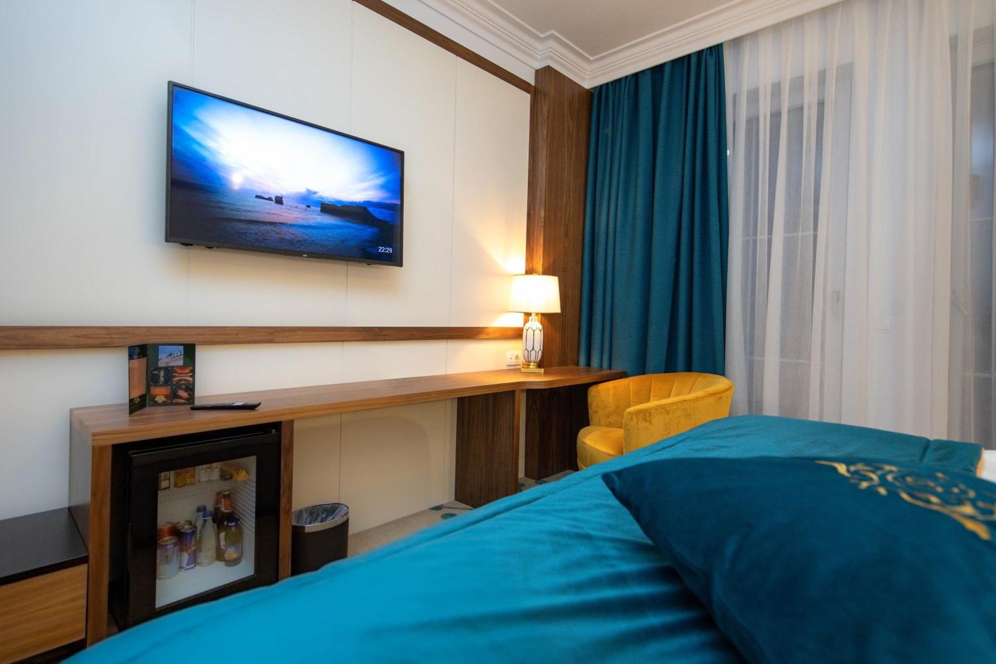 Grand Hotel Belushi Boge Ngoại thất bức ảnh