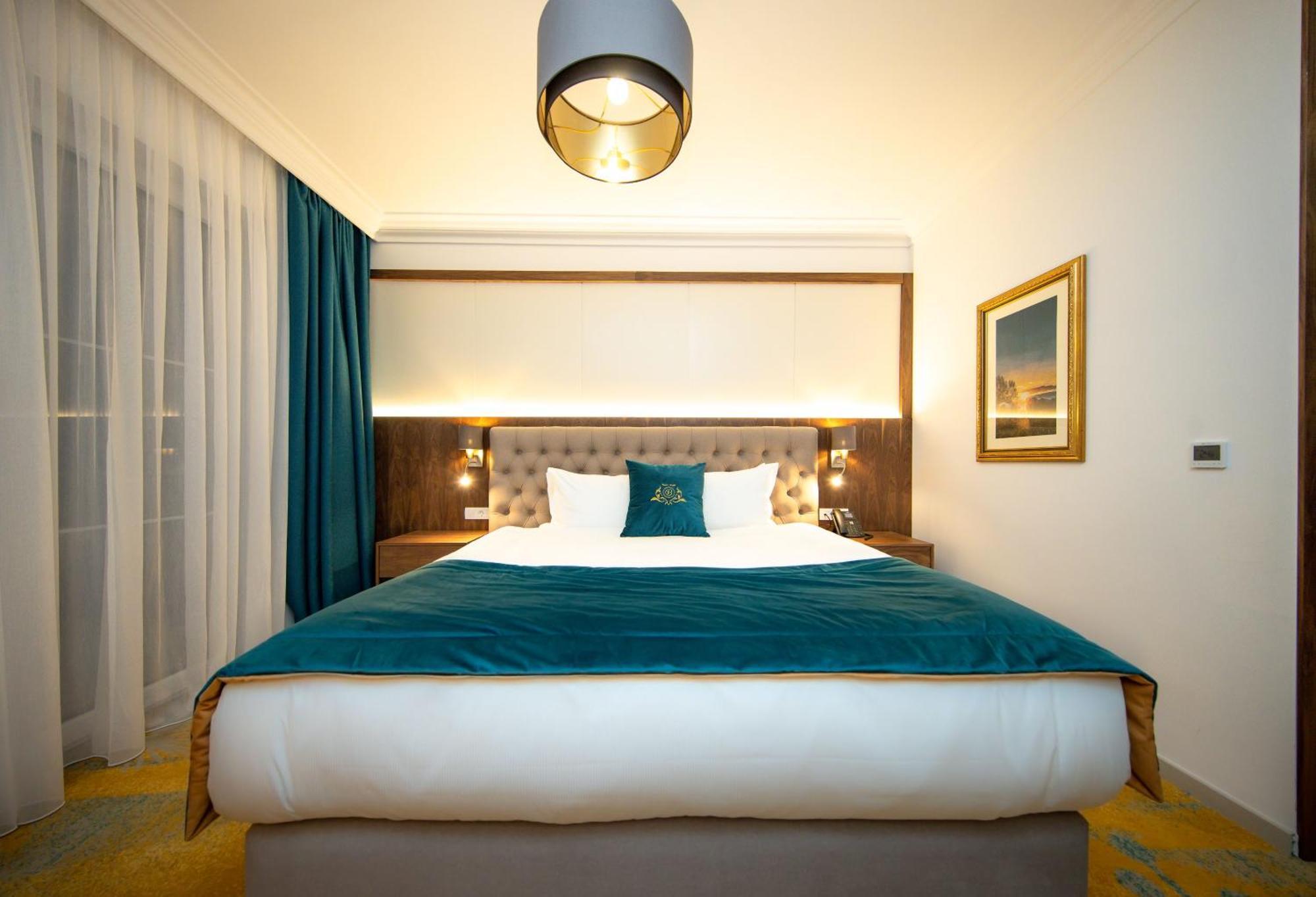 Grand Hotel Belushi Boge Ngoại thất bức ảnh